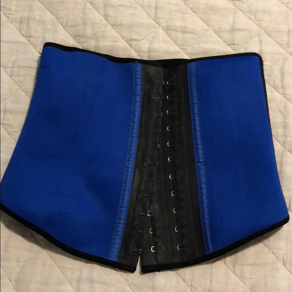 Ann chery waist trainer, size 36, two hook